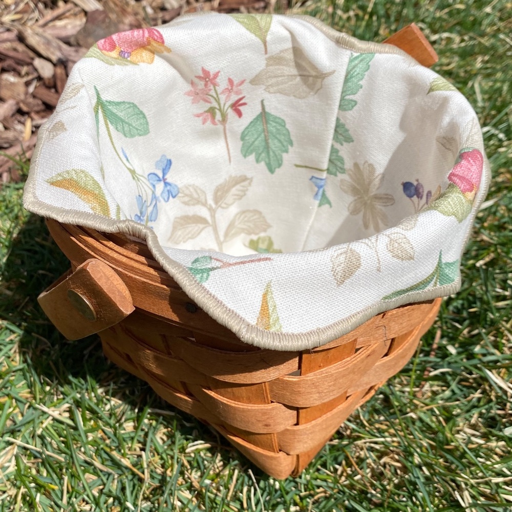 Longaberger Basket - Picture 2 of 6